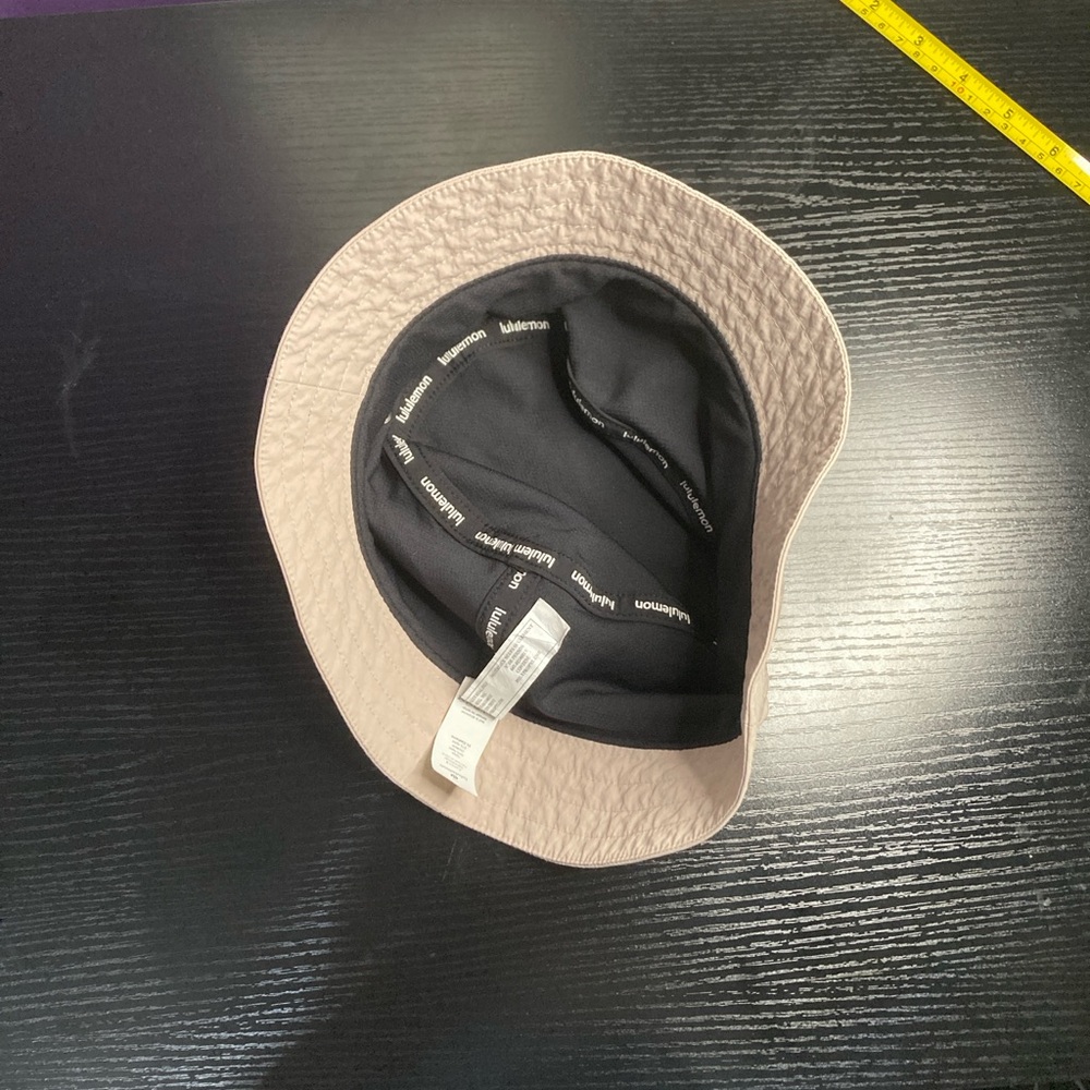 Lululemon On My Level Bucket Hat
Muse - Picture 5 of 10